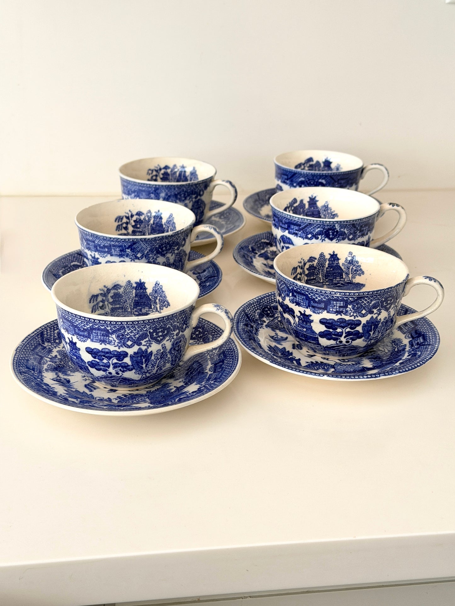 Vintage Blue Willow Teacup and Saucer Set of 6