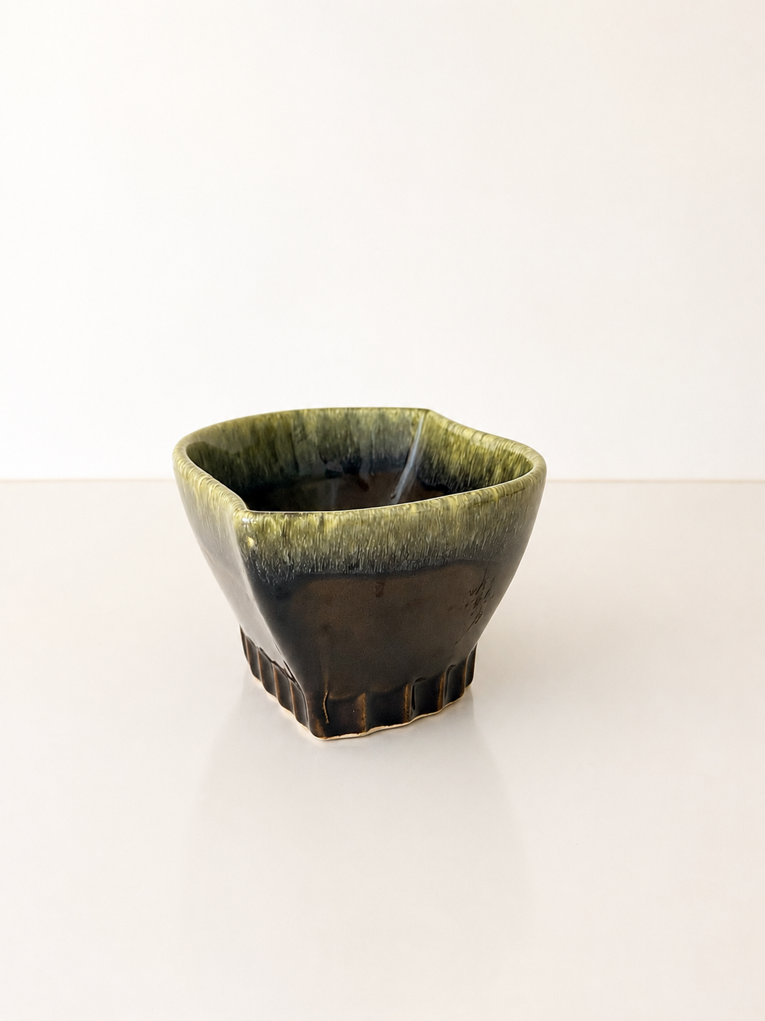 Vintage Hull Pottery Ombre Planter