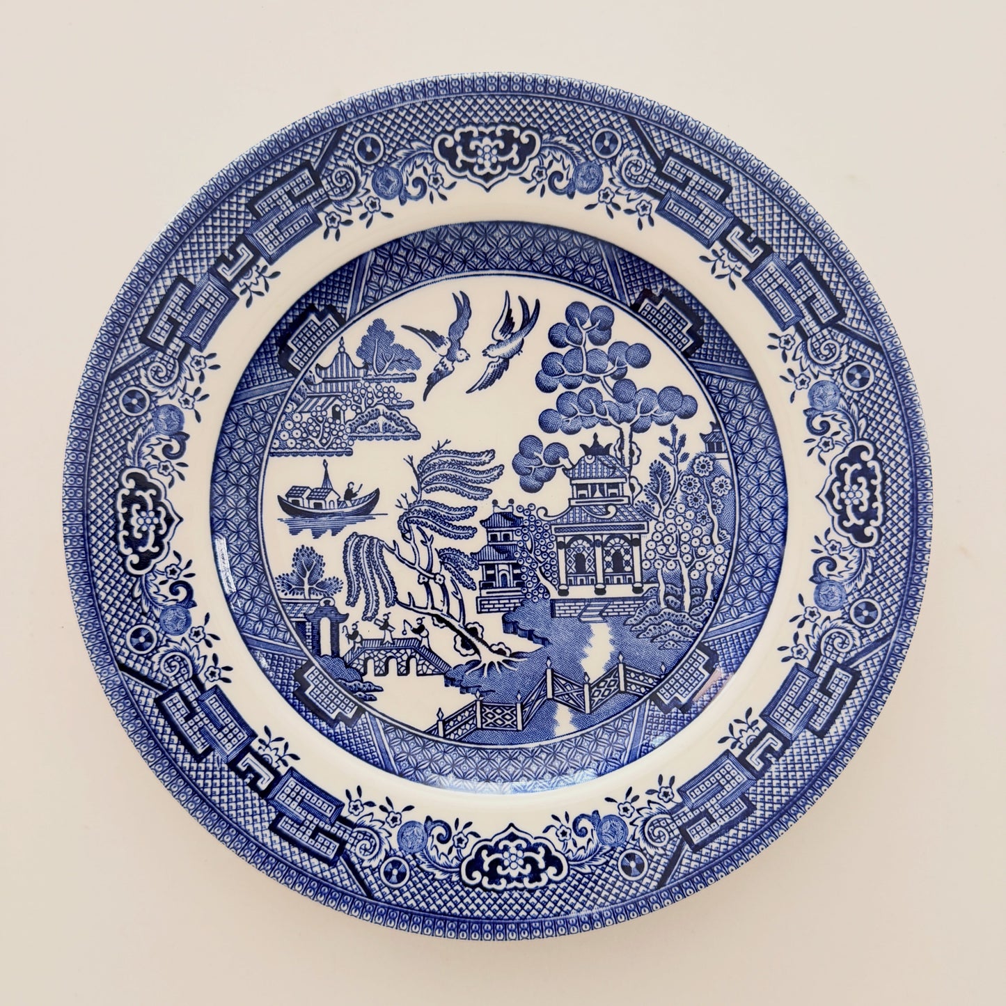 Vintage Churchill Blue Willow 8.5" Plate