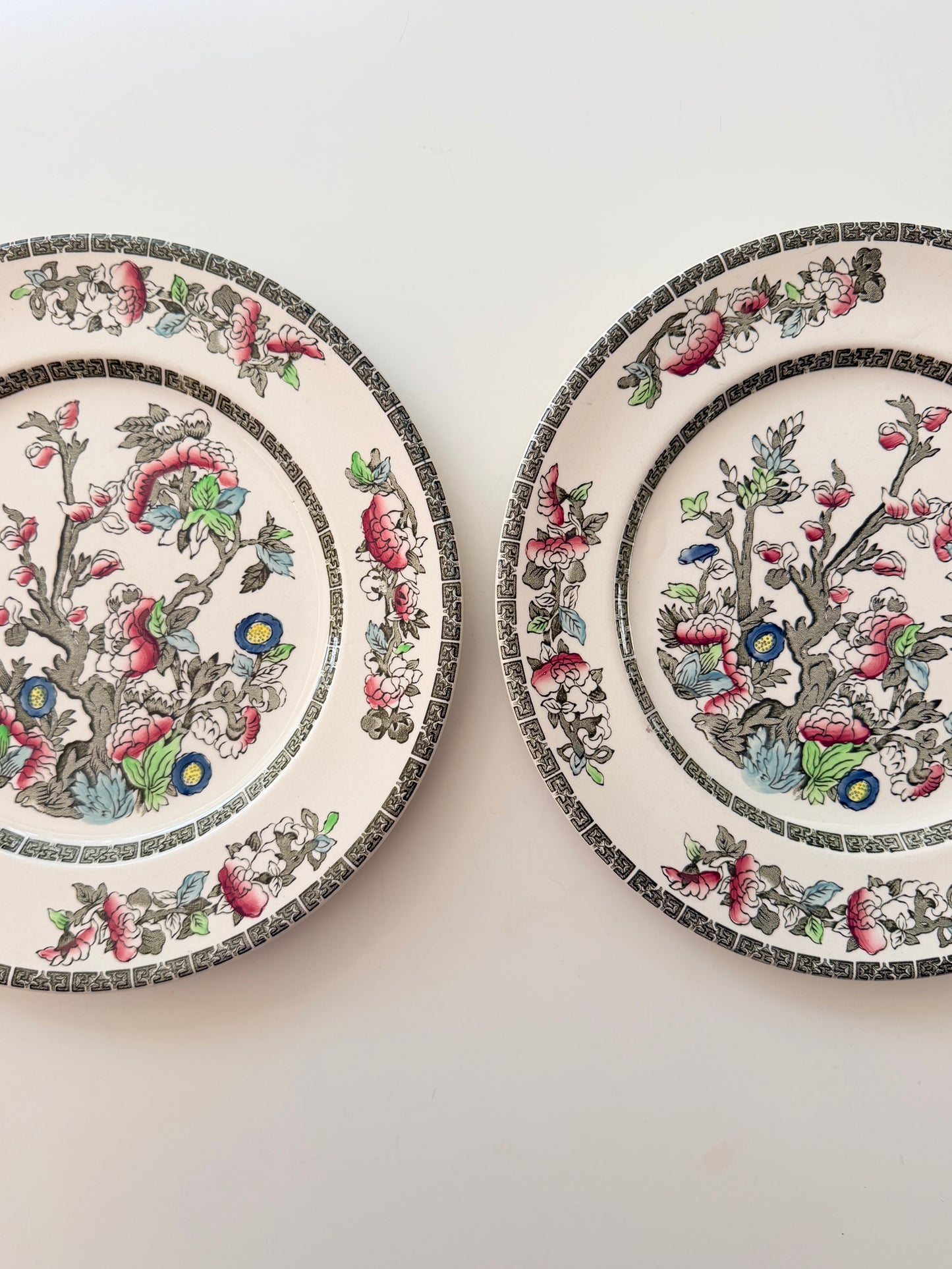Vintage Johnson Brothers Indian Tree Ironstone Plate
