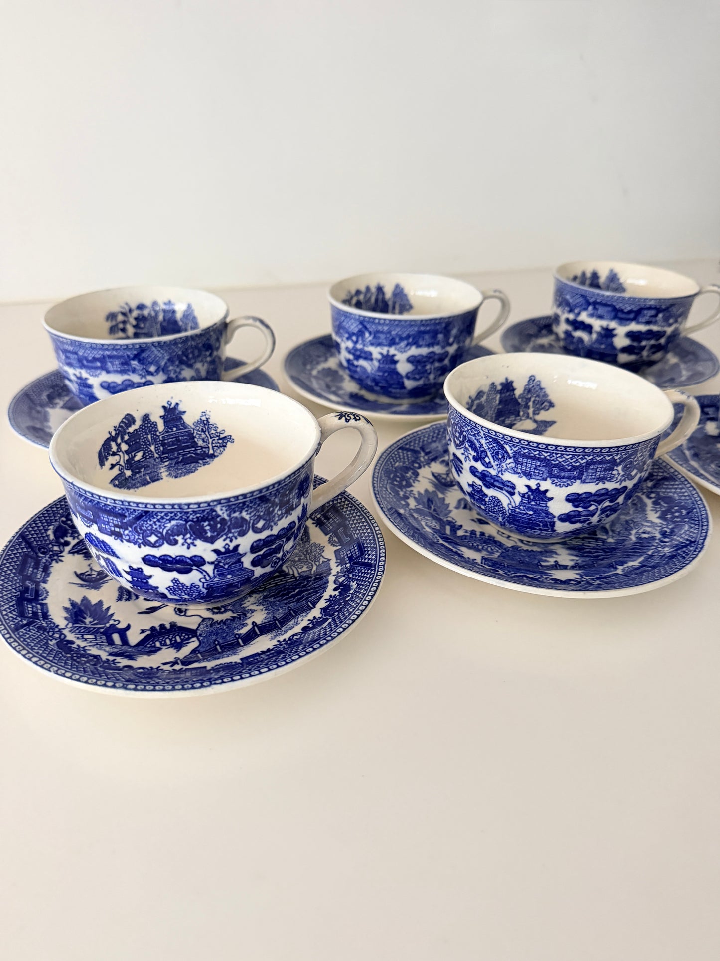 Vintage Blue Willow Teacup and Saucer Set of 6