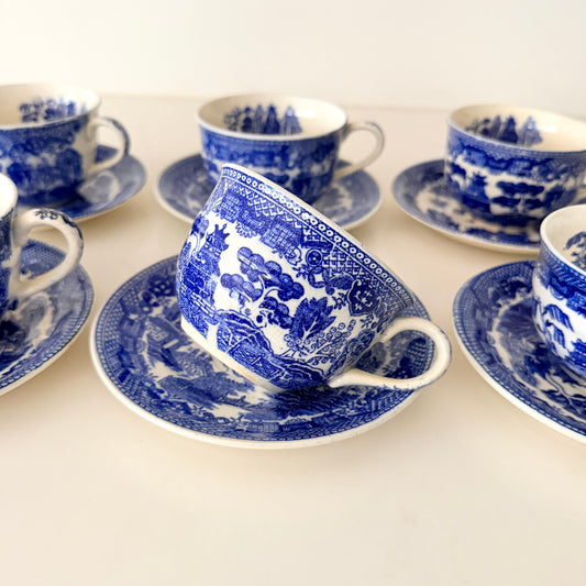 Vintage Blue Willow Teacup and Saucer Set of 6
