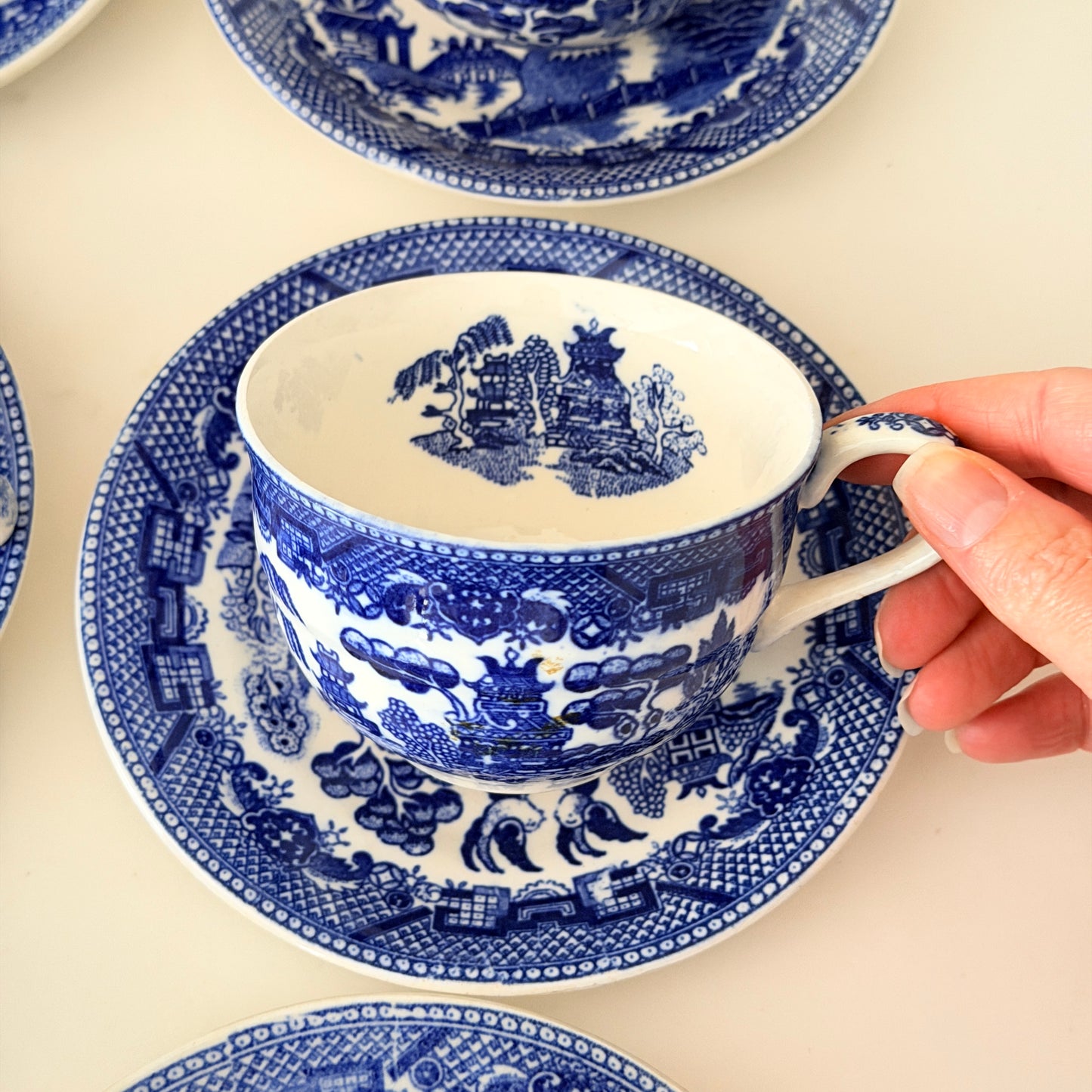 Vintage Blue Willow Teacup and Saucer Set of 6