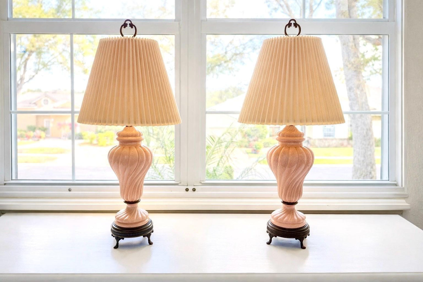 Vintage Pair of Ceramic Hollywood Regency Lamps